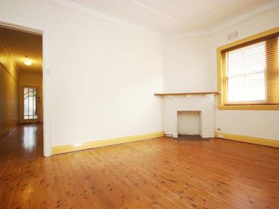 8 Lucy Street, Ashfield