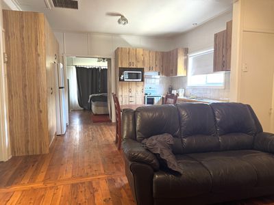 1 Wattle Road, Hanwood