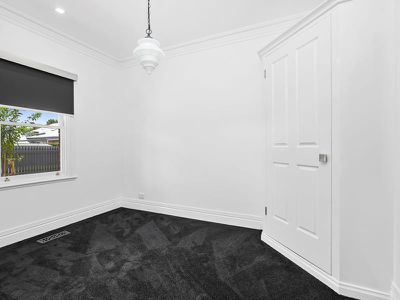 15 Sherbourne Terrace, Newtown