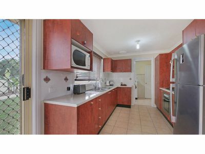 105 Oak Crescent, Narromine