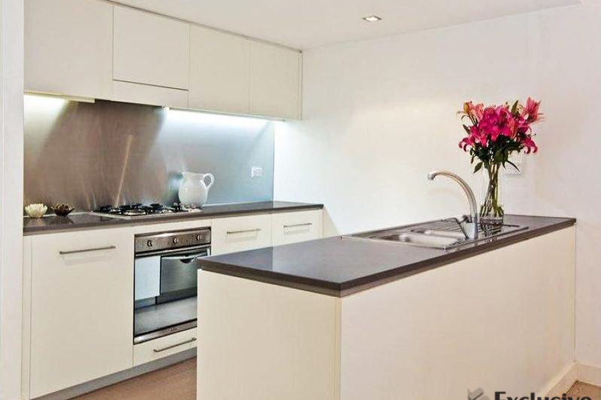 12 Lyons Road, Camperdown