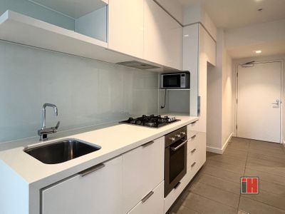 2702 / 285 La Trobe Street, Melbourne