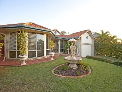 13 The Heights, Underwood