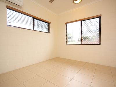 1 / 11 Olive Street, Manoora