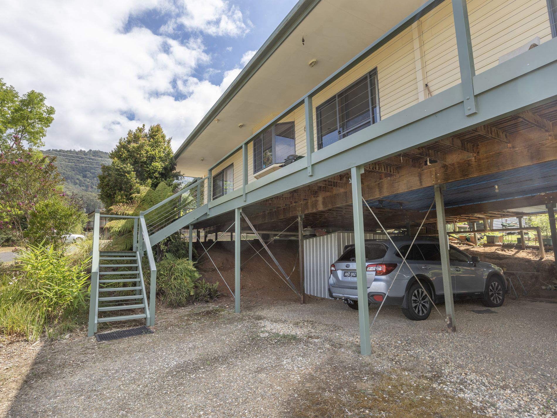 6 Charles Street, Tawonga