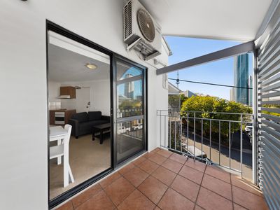 8 / 273 Boundary Street, Spring Hill