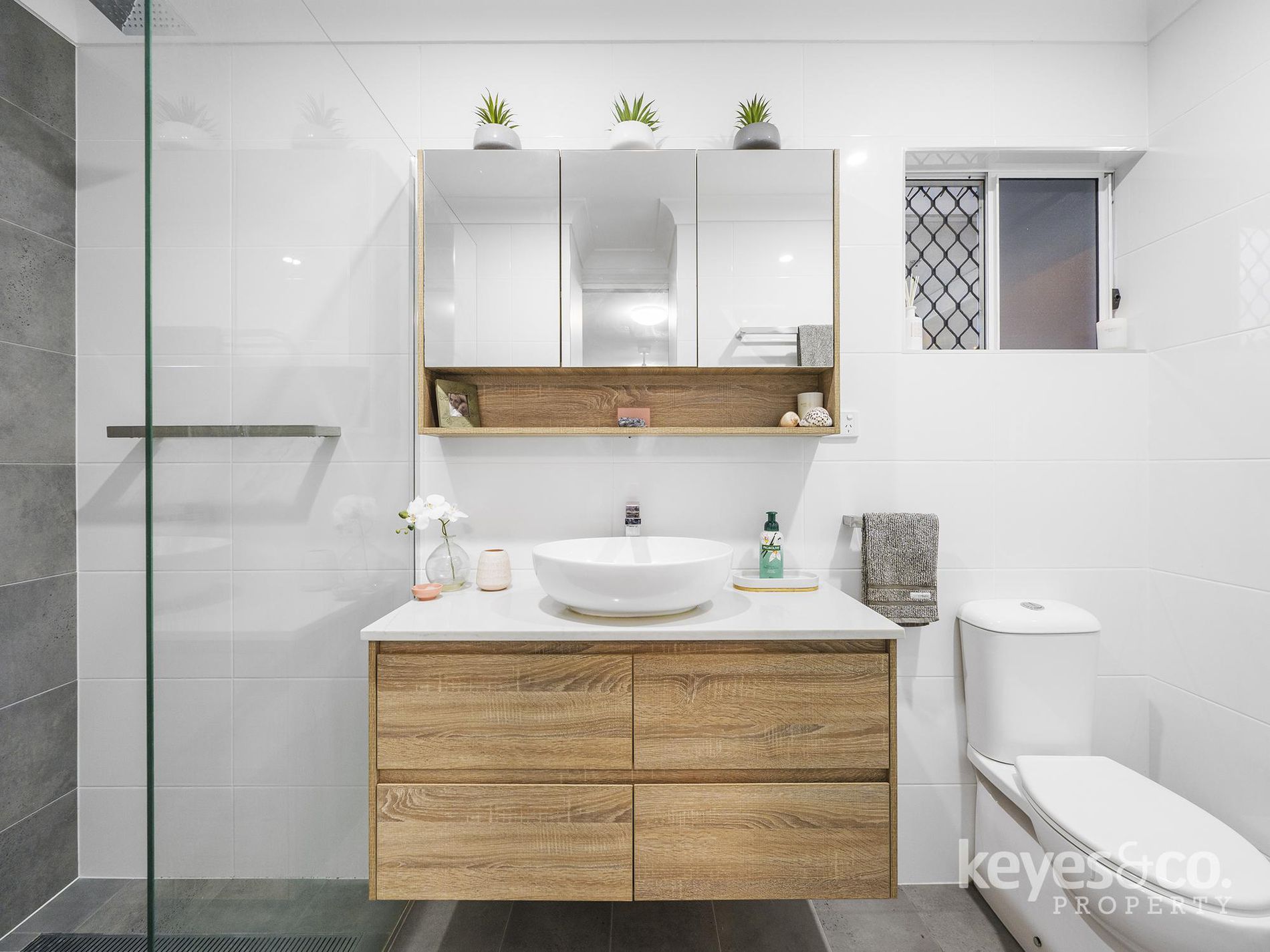 5 La Trobe Close, Douglas