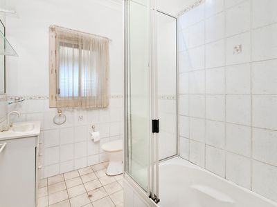 35 & 35A Addison Avenue, Lake Illawarra