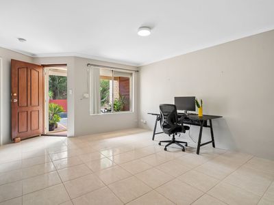 56 Cheltenham Loop, Bertram