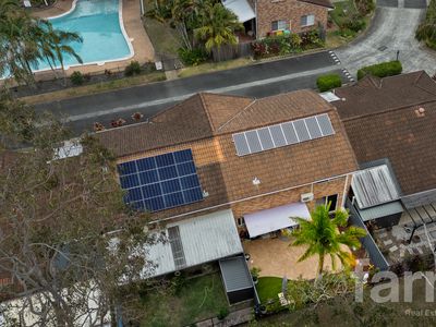 18 / 27 Rain Tree Glen, Coombabah