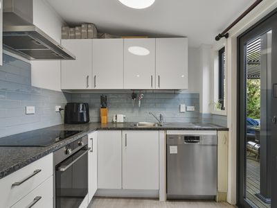 18 Alma Street, Saint Kilda