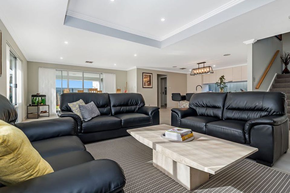 18 Minstrell Way , Madora Bay