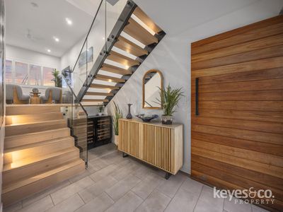 1 / 30 Mariners Drive, Townsville City