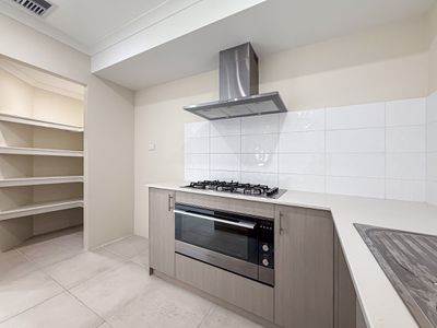 49 Rockvale Crescent, Harrisdale