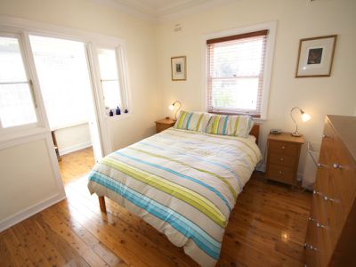 15 St Helena Parade, Eastlakes