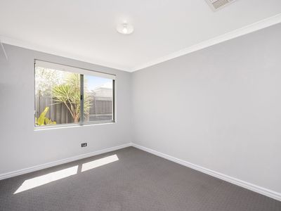 180 Lagoon Drive, Yanchep