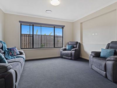 6 Benz Link , Upper Coomera