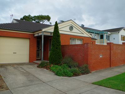 1A Grieve Street, Warrnambool