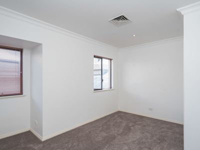 17 Maroubra Vista, Hillarys