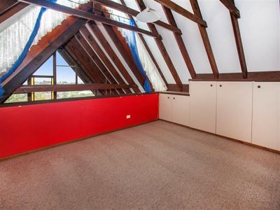 6 Ashley Ave, Farmborough Heights