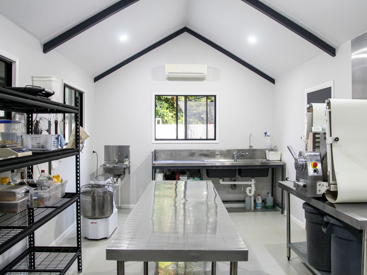 34 Solar Crescent, Atherton