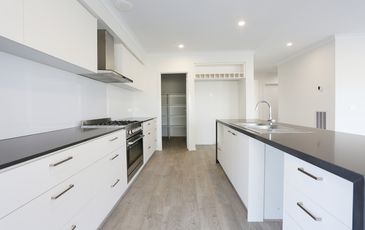 4 Dusty Close, Clyde North