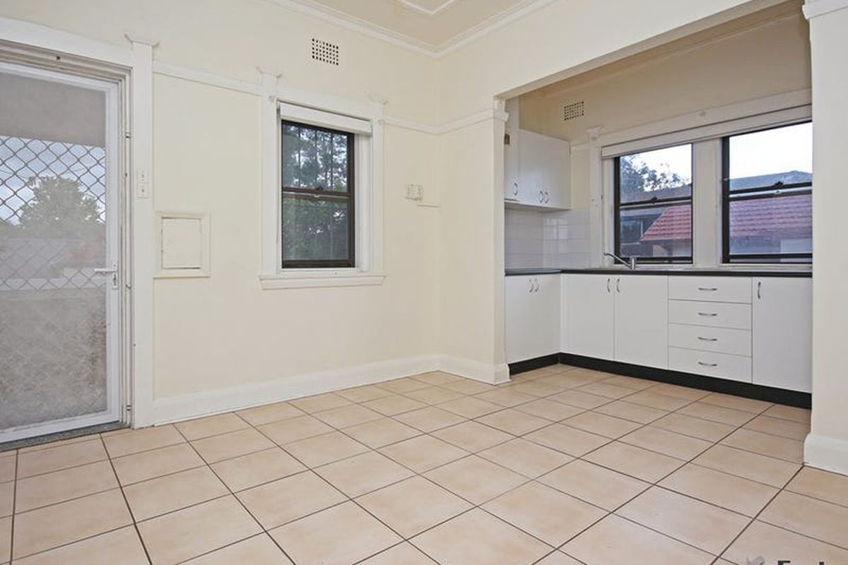 19 Grosvenor Crescent, Summer Hill