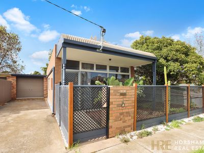 3 / 8 Rennison Street, Horsham