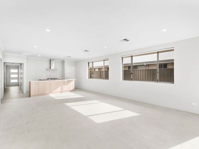 7 Barnevelder Bend, Southern River