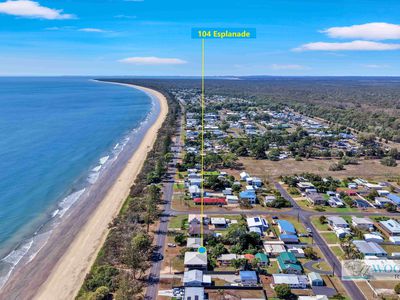 104 Esplanade, Woodgate