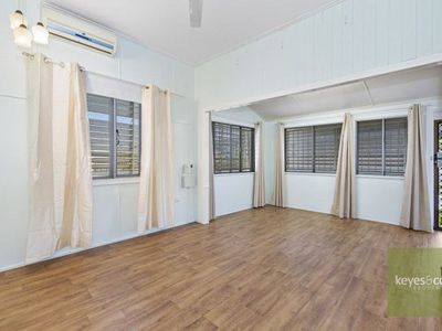 8 Kitchener Road, Pimlico
