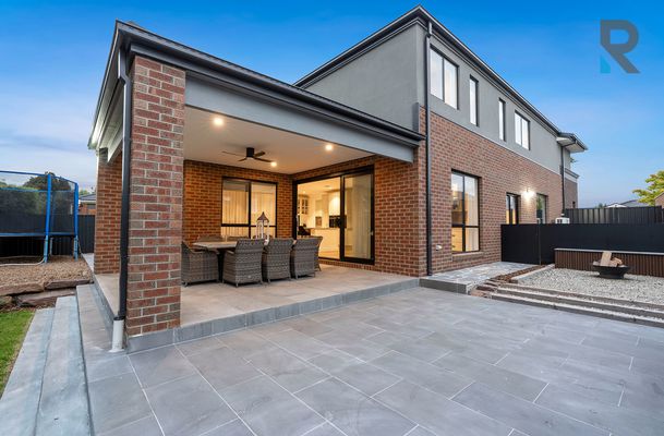 20 Coach House Drive, Attwood