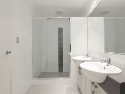 2 / 58 Central Avenue, Ascot