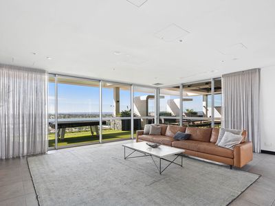 1904 / 105 Stirling Street, Perth