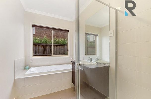 18 Barossa Terrace, Wallan
