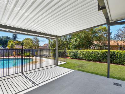 2 Wendy Court, Rochedale South