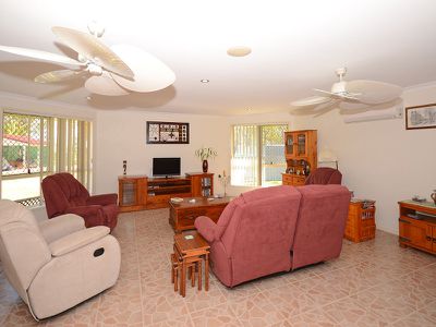 6 ELBOZ COURT, Burrum Heads