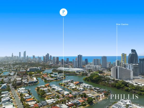 15 Lakeland Key, Broadbeach Waters