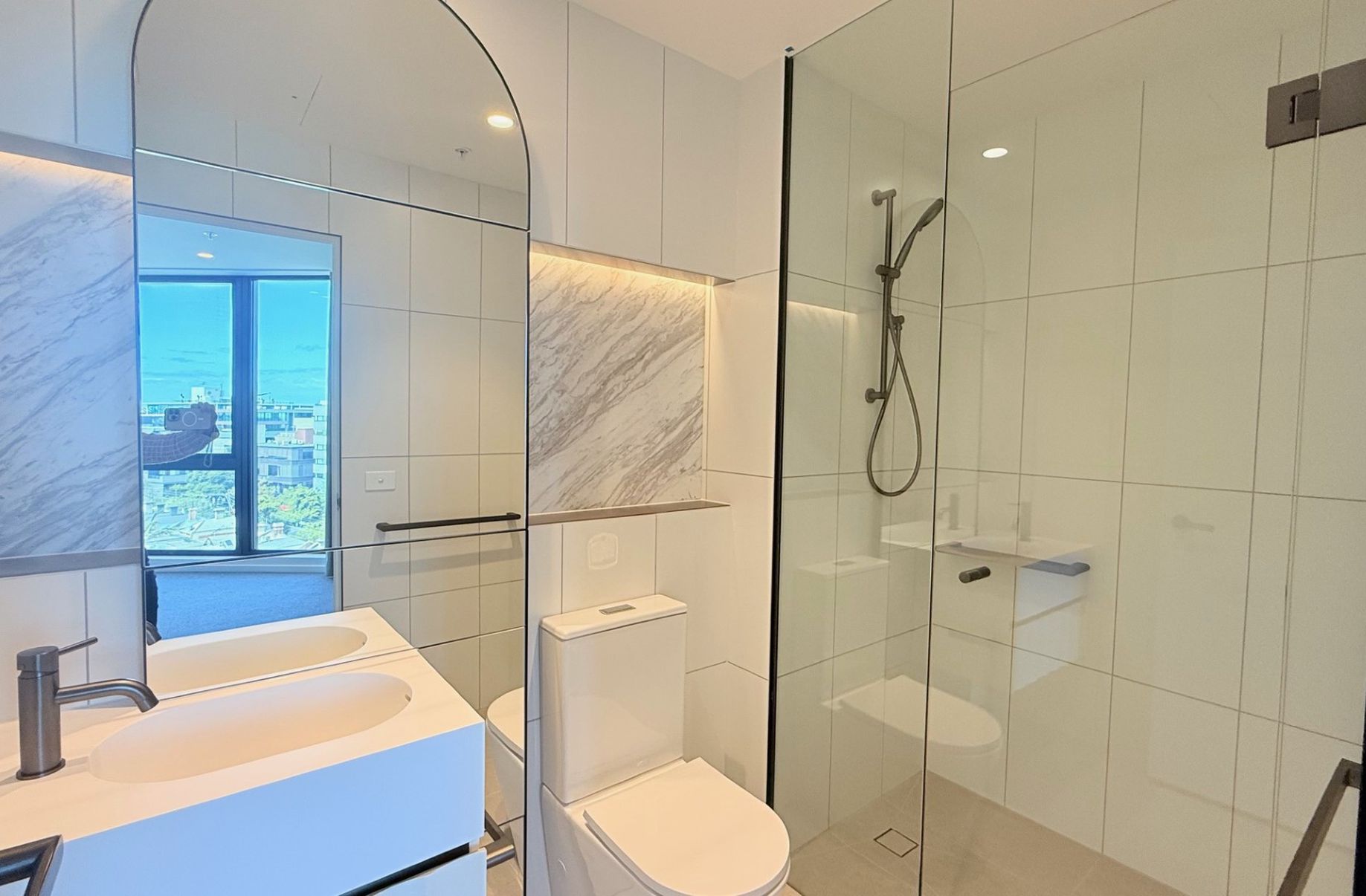 2B2B / 32 Palmerston Crescent, South Melbourne