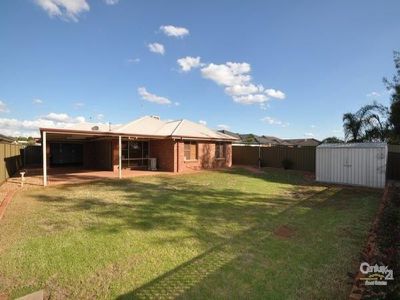 22 Cardiff Arms Avenue, Dubbo