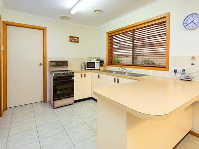 5 SINNETT COURT, Wodonga