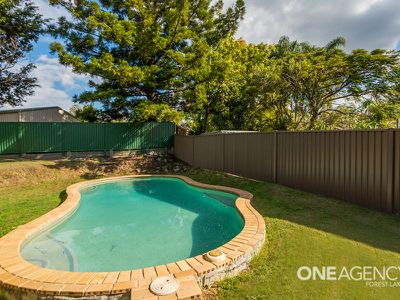 5 Myra Ct, Camira