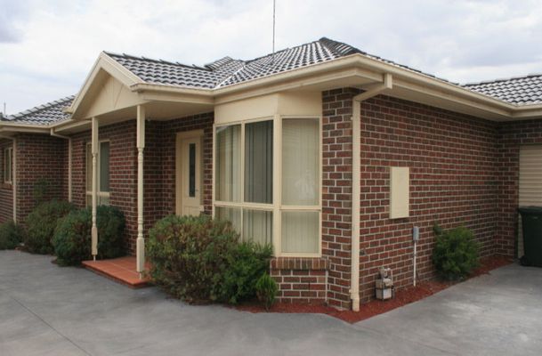 2 / 32 Banksia Grove, Tullamarine