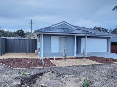 1 Henlix Court, Mount Clear