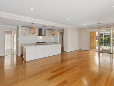 4 Arinto Court, Caversham