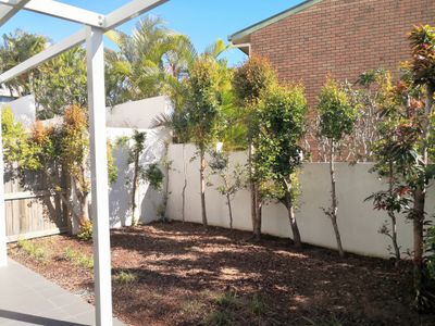 2 / 104-106 Central Lane, Gladstone Central