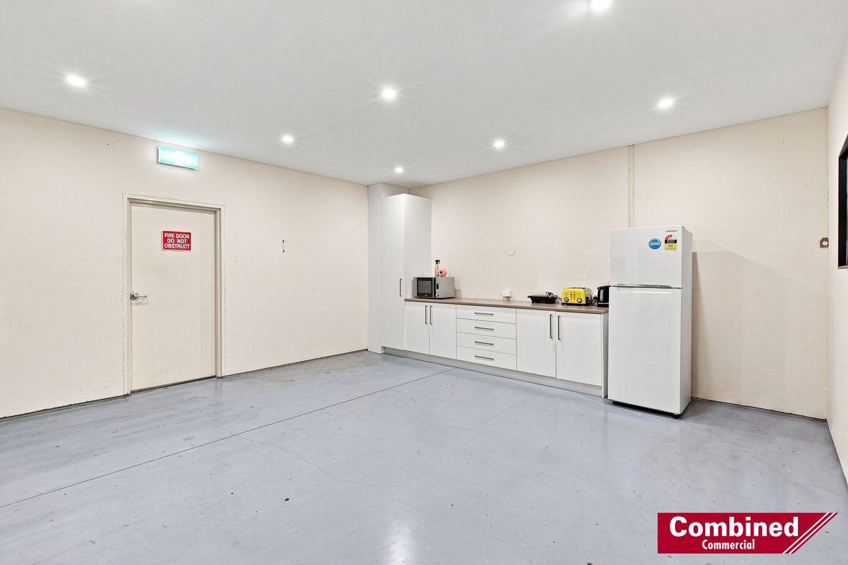 1 / 25 Rodeo Road, Gregory Hills