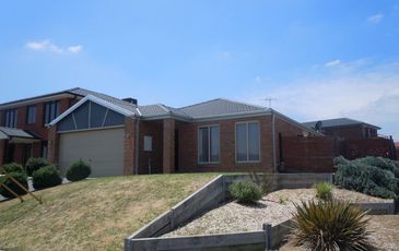16 Gwendoline Drive, Berwick
