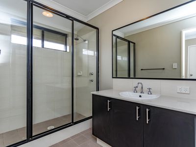 19 Tourmaline Boulevard, Byford