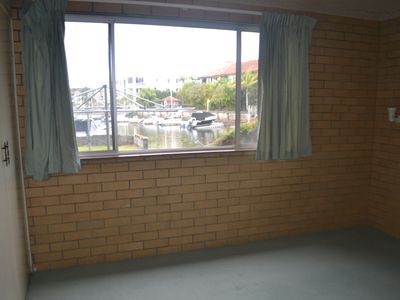 2 / 41 Madang Crescent, Runaway Bay